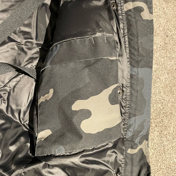 CANADA GOOSE Black Label Shelburne Parka Size S in Camouflage. - Picture 11 of 13